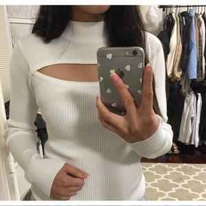 F21 RIB KNIT FRONT CUTOUT SWEATER